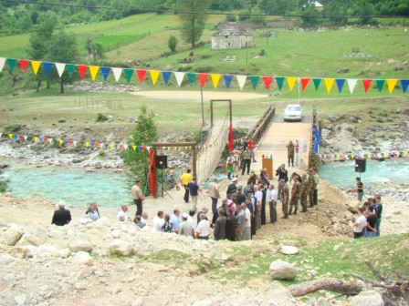 Fest am Valbona Fluss